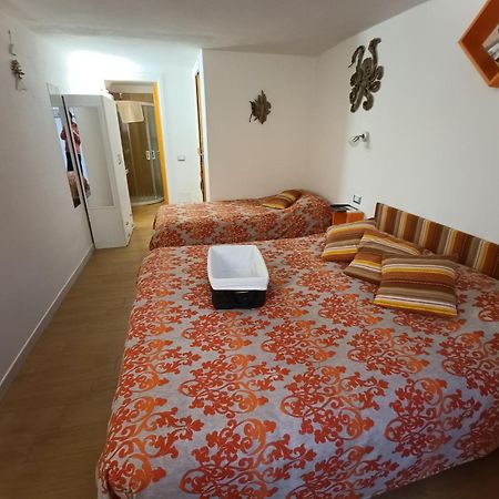 Portopollo Surfhouse Barrabisa Kültér fotó