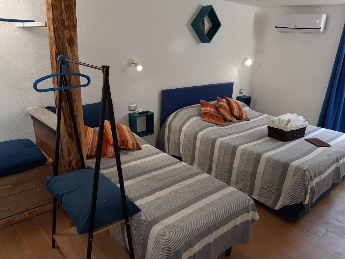 Portopollo Surfhouse Barrabisa Kültér fotó