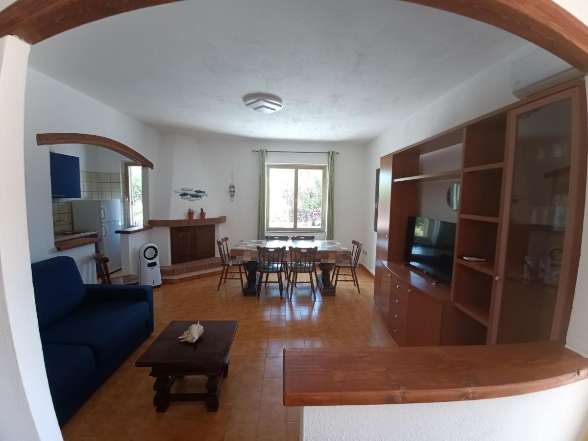 Portopollo Surfhouse Barrabisa Kültér fotó