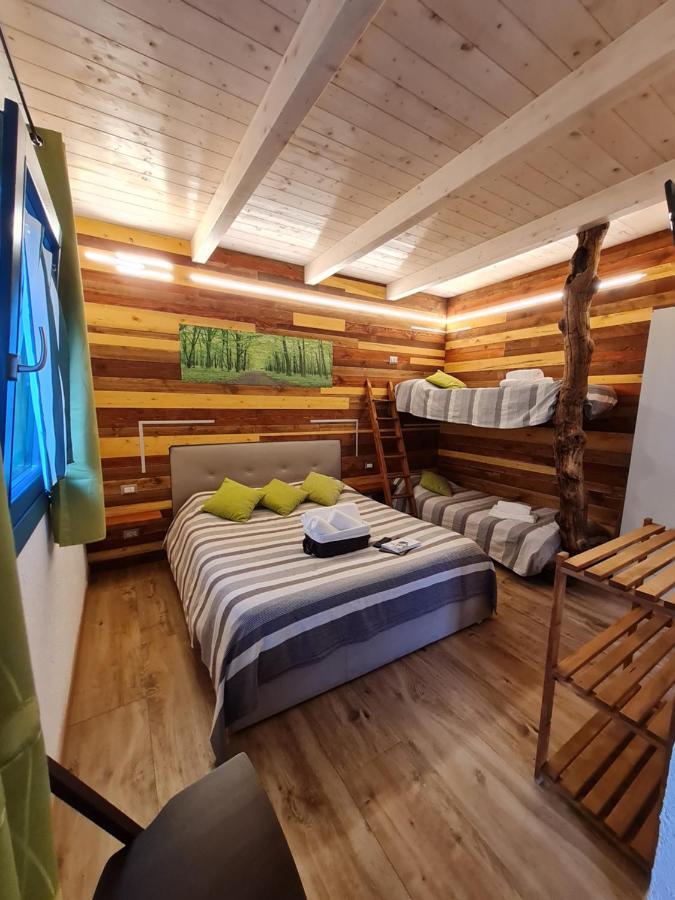 Portopollo Surfhouse Barrabisa Kültér fotó
